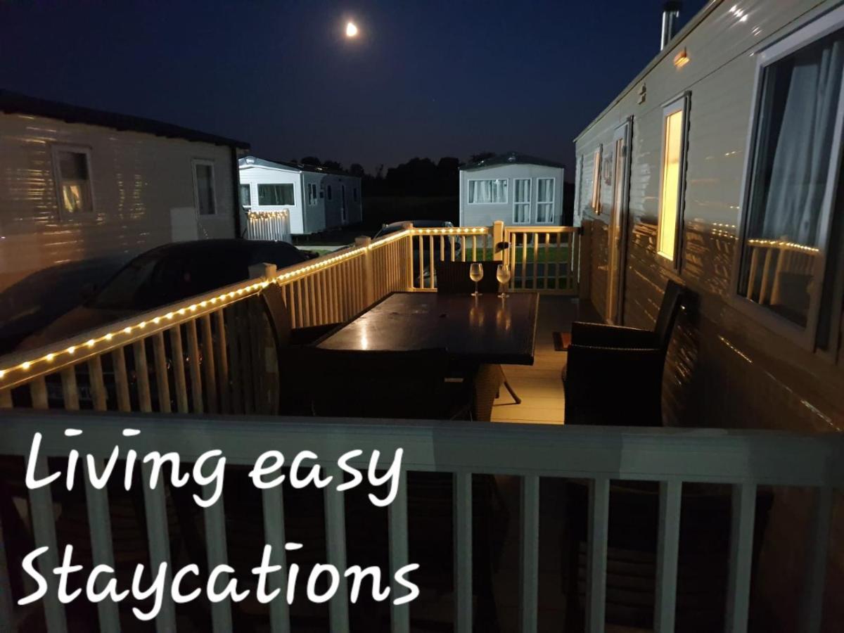 Living Easy Staycations At Tattershall Lakes المظهر الخارجي الصورة