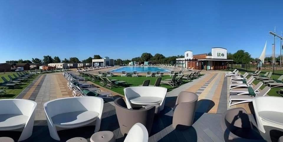 Living Easy Staycations At Tattershall Lakes المظهر الخارجي الصورة